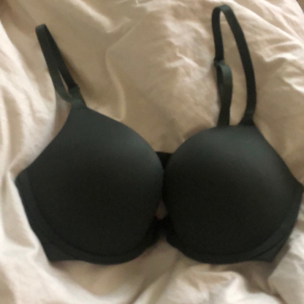 NWT VictoriaSecretPINK 32D Everywhere push-up bra